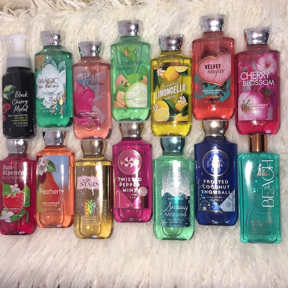 NWT! Bath & Body Works shower gel - Picture 1 of 2